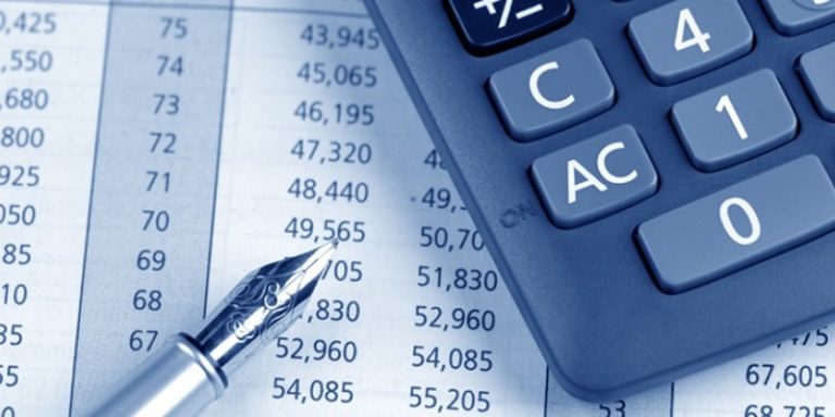 blog_-_shutterstock_87621601_ask_the_expert-10_finance_querieswebsite_resized
